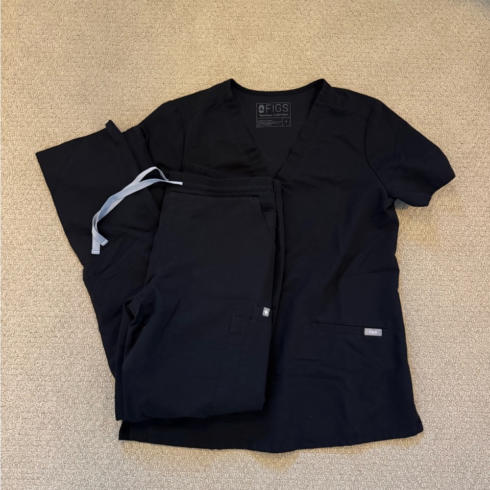 Figs Black Scrub top and pants